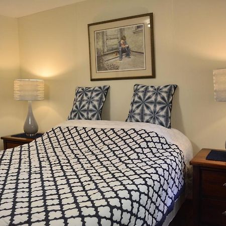 Gabriola Central B&B Екстер'єр фото